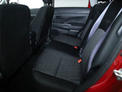 Used 2024 Mitsubishi Outlander Sport LE image 29