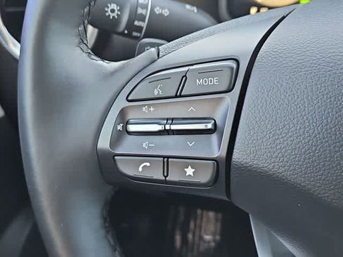 Used 2023 Hyundai Kona Limited w/ Cargo Package FWD image 28