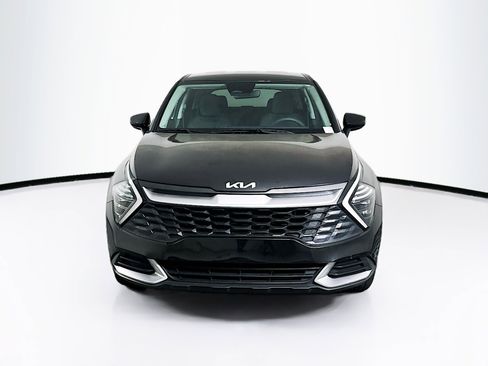Used 2024 Kia Sportage LX image 2