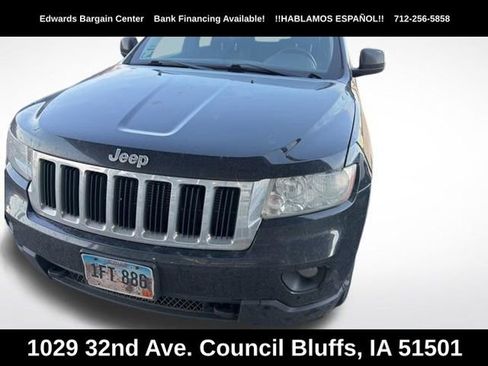 Used 2012 Jeep Grand Cherokee Laredo image 2