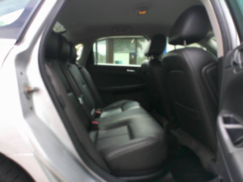 Used 2011 Chevrolet Impala LTZ FWD image 19