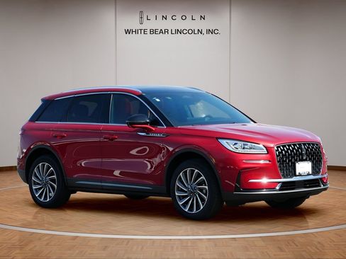 Certified 2023 Lincoln Corsair Reserve w/ Equipment Group 201A AWD/4WD image 3
