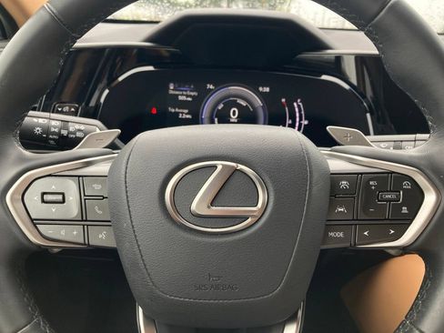 Used 2024 Lexus NX 350h AWD image 17