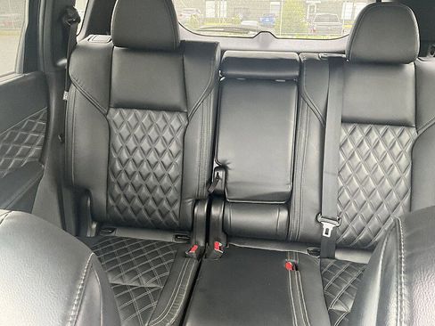 Used 2024 Mitsubishi Outlander SEL image 10