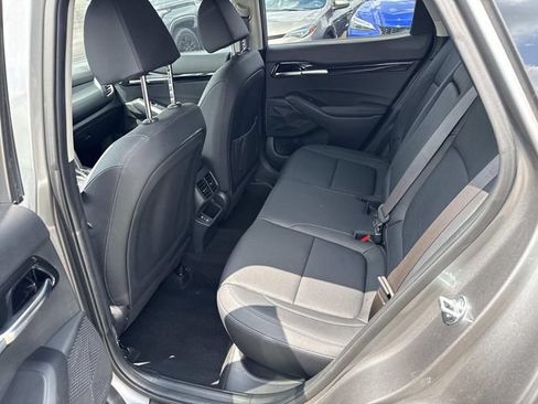 Used 2024 Kia Seltos EX FWD image 16