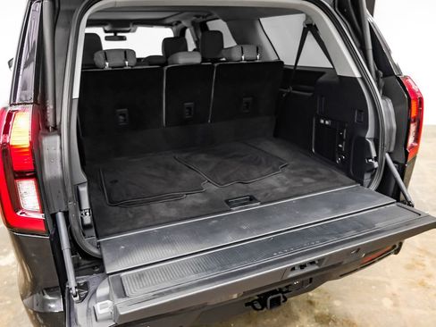 Used 2025 Ford Expedition Max Active AWD/4WD image 49