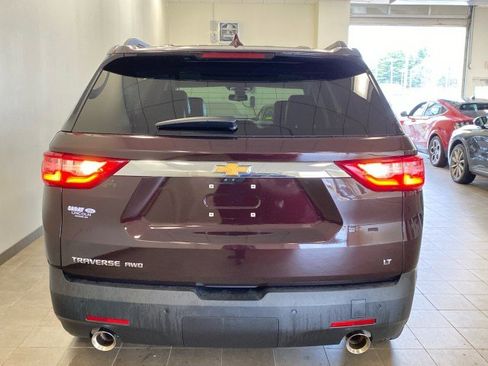 Used 2021 Chevrolet Traverse LT w/ LT Premium Package AWD/4WD image 6