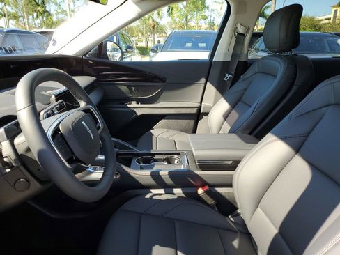 New 2026 Lincoln Nautilus Premier image 20