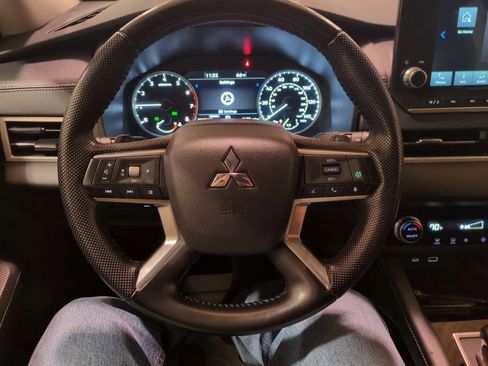 Used 2023 Mitsubishi Outlander SE AWD/4WD image 21