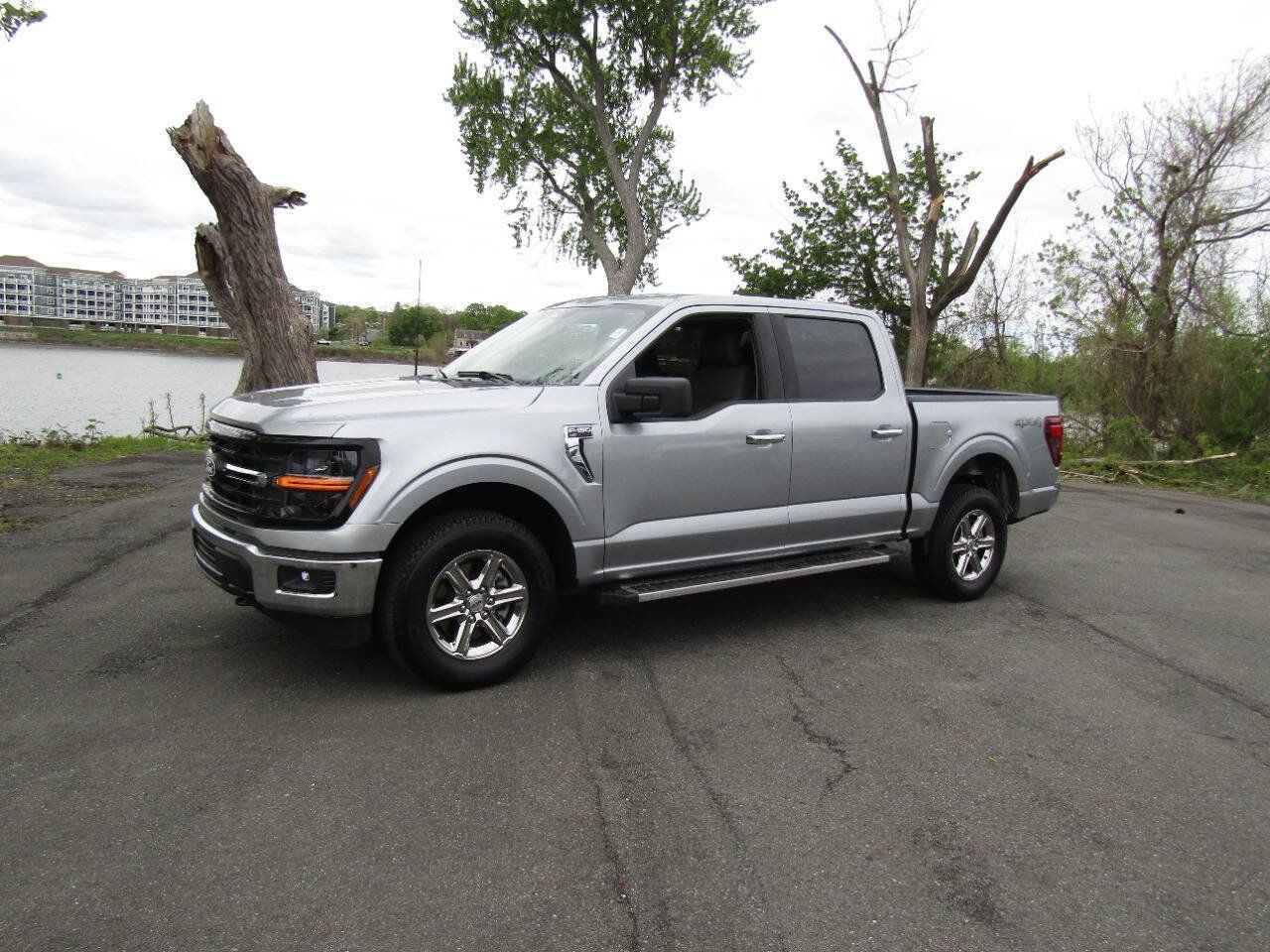 Used 2025 Ford F150 XLT w/ Equipment Group 301A Standard AWD/4WD image 2