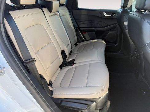 Used 2022 Ford Escape SEL w/ Technology Package image 30