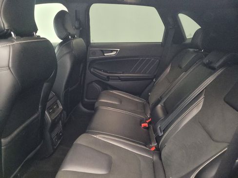 Used 2019 Ford Edge ST w/ Equipment Group 401A AWD/4WD image 18