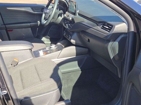 Used 2025 Ford Escape Active image 4