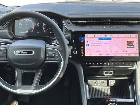 New 2026 Jeep Grand Cherokee Altitude RWD image 16