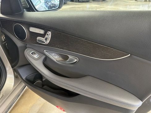 Used 2019 Mercedes-Benz C 300 Sedan w/ Premium Package image 36