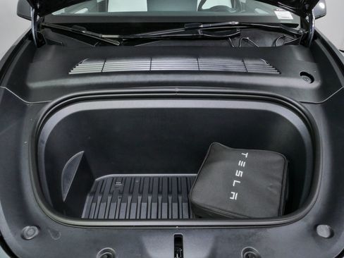 Used 2023 Tesla Model Y Performance AWD/4WD image 34