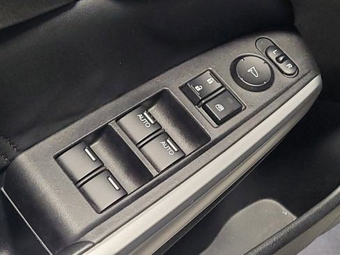 Used 2013 Honda Crosstour EX-L image 27