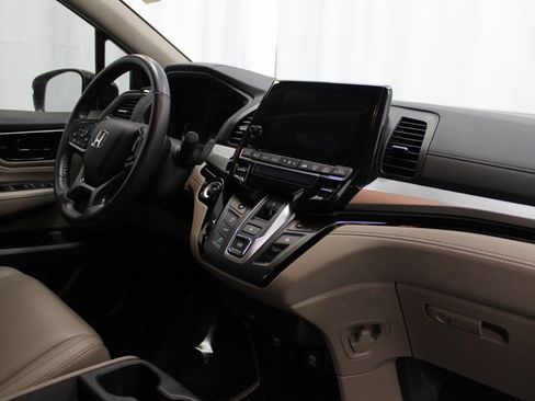 Used 2022 Honda Odyssey Touring image 34