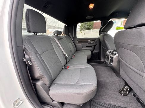 New 2026 RAM 2500 Big Horn AWD/4WD image 21