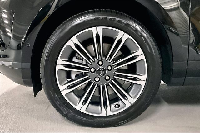 Certified 2026 Land Rover Range Rover Evoque S AWD/4WD image 8