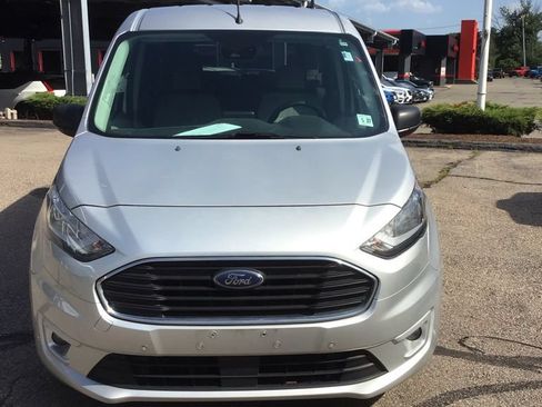 Used 2022 Ford Transit Connect XLT FWD image 2