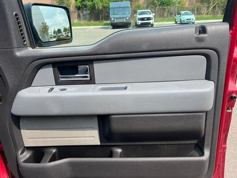 Used 2013 Ford F150 XLT w/ Mid Equipment Group AWD/4WD image 10