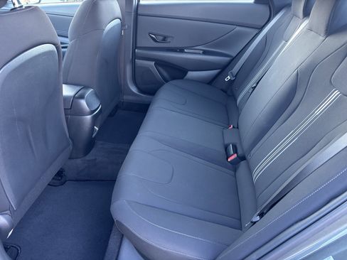 Certified 2025 Hyundai Elantra Sport image 13