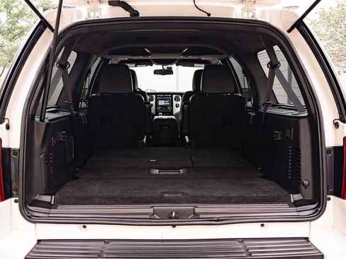 Used 2014 Ford Expedition EL Limited w/ Equipment Group 301A AWD/4WD image 22
