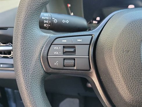 Used 2024 Honda Accord EX image 25