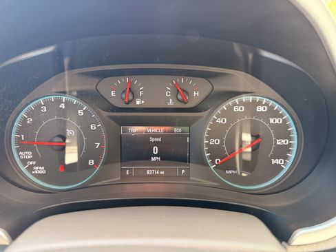 Used 2022 Chevrolet Malibu LT FWD image 17