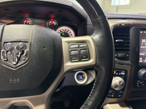Used 2014 RAM 1500 Laramie AWD/4WD image 16