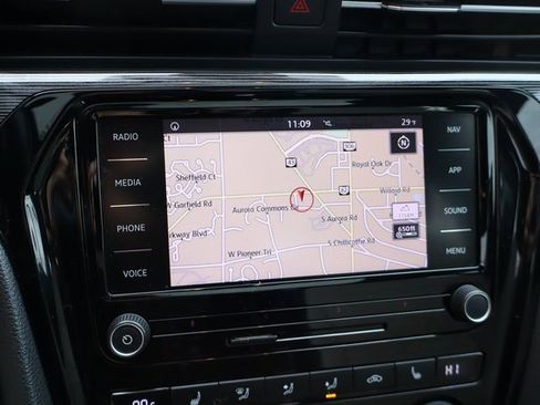 Used 2021 Volkswagen Passat 2.0T R-Line image 20