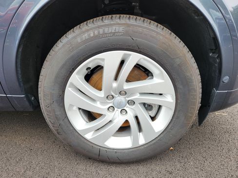Certified 2025 Land Rover Discovery Sport S AWD/4WD image 7