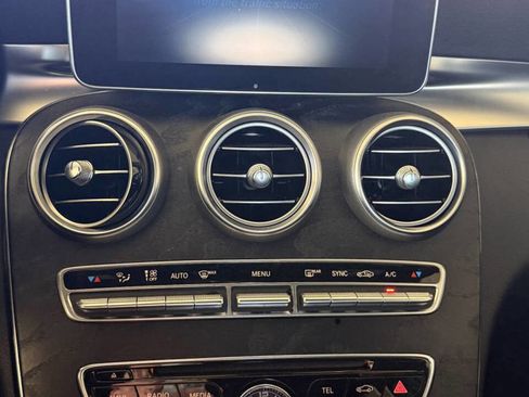 Used 2015 Mercedes-Benz C 300 4MATIC Sedan image 33