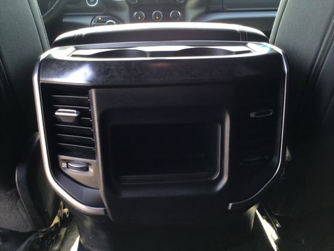 Used 2019 RAM 1500 Big Horn AWD/4WD image 8