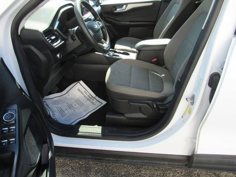 Used 2021 Ford Escape SE FWD image 25