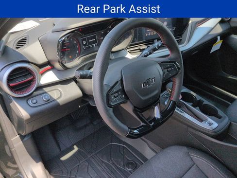 New 2026 Chevrolet Trax RS w/ Sunroof Package FWD image 11