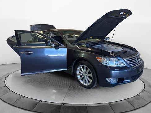 Used 2011 Lexus LS 460 AWD w/ Comfort Pkg image 9