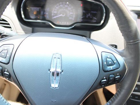 Used 2018 Lincoln MKT AWD w/ Technology Package image 42
