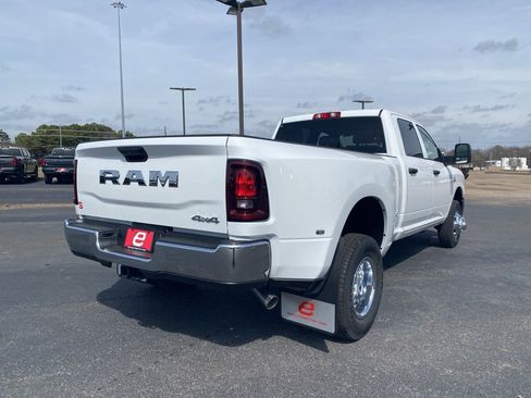 New 2026 RAM 3500 Tradesman w/ Chrome Appearance Group A image 7
