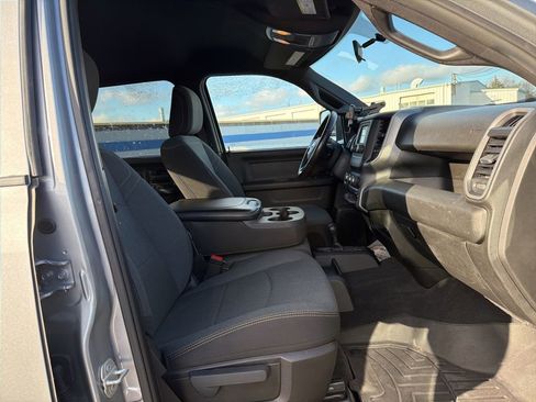 Used 2024 RAM 3500 Tradesman w/ Chrome Appearance Group image 24