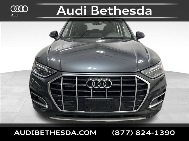 Used 2023 Audi Q5 2.0T Premium w/ Convenience Package AWD/4WD image 2