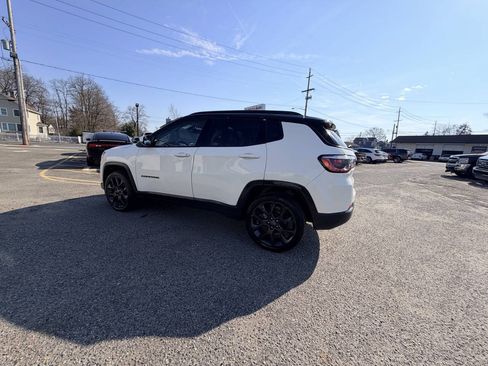 Used 2018 Jeep Compass Sport FWD image 37