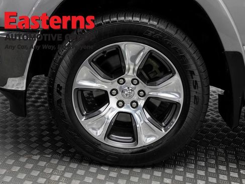 Used 2019 RAM 1500 Laramie AWD/4WD image 34