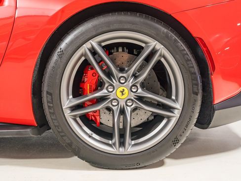 Used 2021 Ferrari 812 GTS RWD image 23