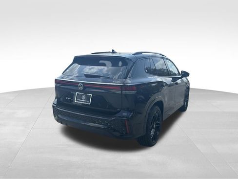 New 2026 Volkswagen Tiguan SE R-Line FWD image 5