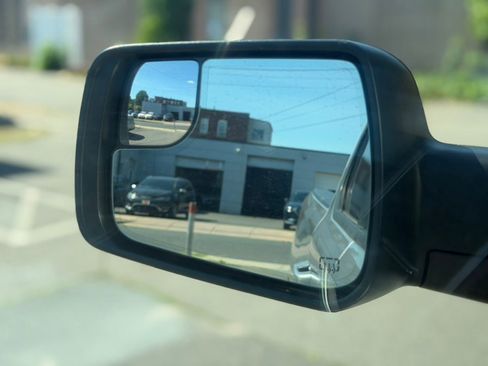 Used 2021 RAM 1500 Big Horn AWD/4WD image 22