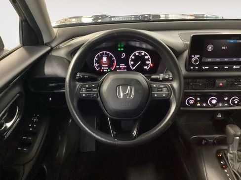 Used 2023 Honda HR-V LX image 12