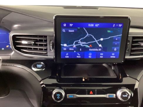 Used 2024 Ford Explorer ST image 27