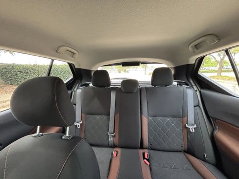 Used 2020 Nissan Kicks SR image 30